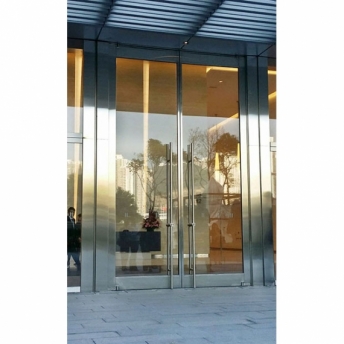 balanced door_Goldin Financial Global Centre